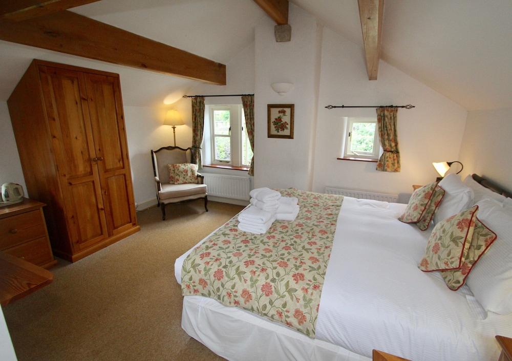 Отель Ashfield House Грассингтон Экстерьер фото The Old Vicarage, bedroom